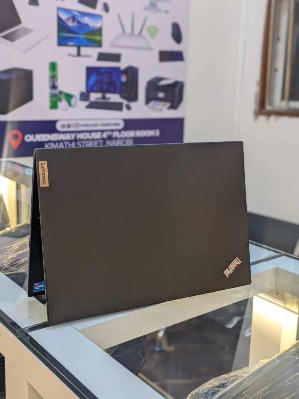 Lenovo Thinkpad E15 Corei3/10th gen/8gb ram/256gb ssd